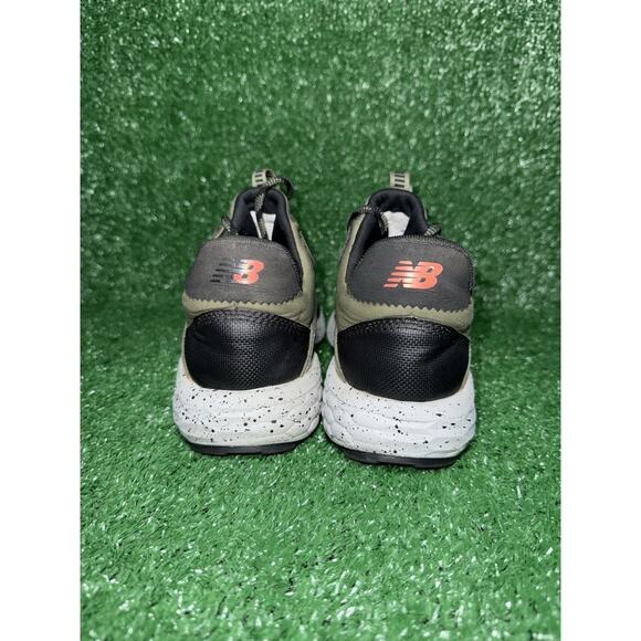 New Balance Fresh Foam Crag Trail Womens Size 8.5 Green Hiking Running Shoes Gym - Picture 7 of 9